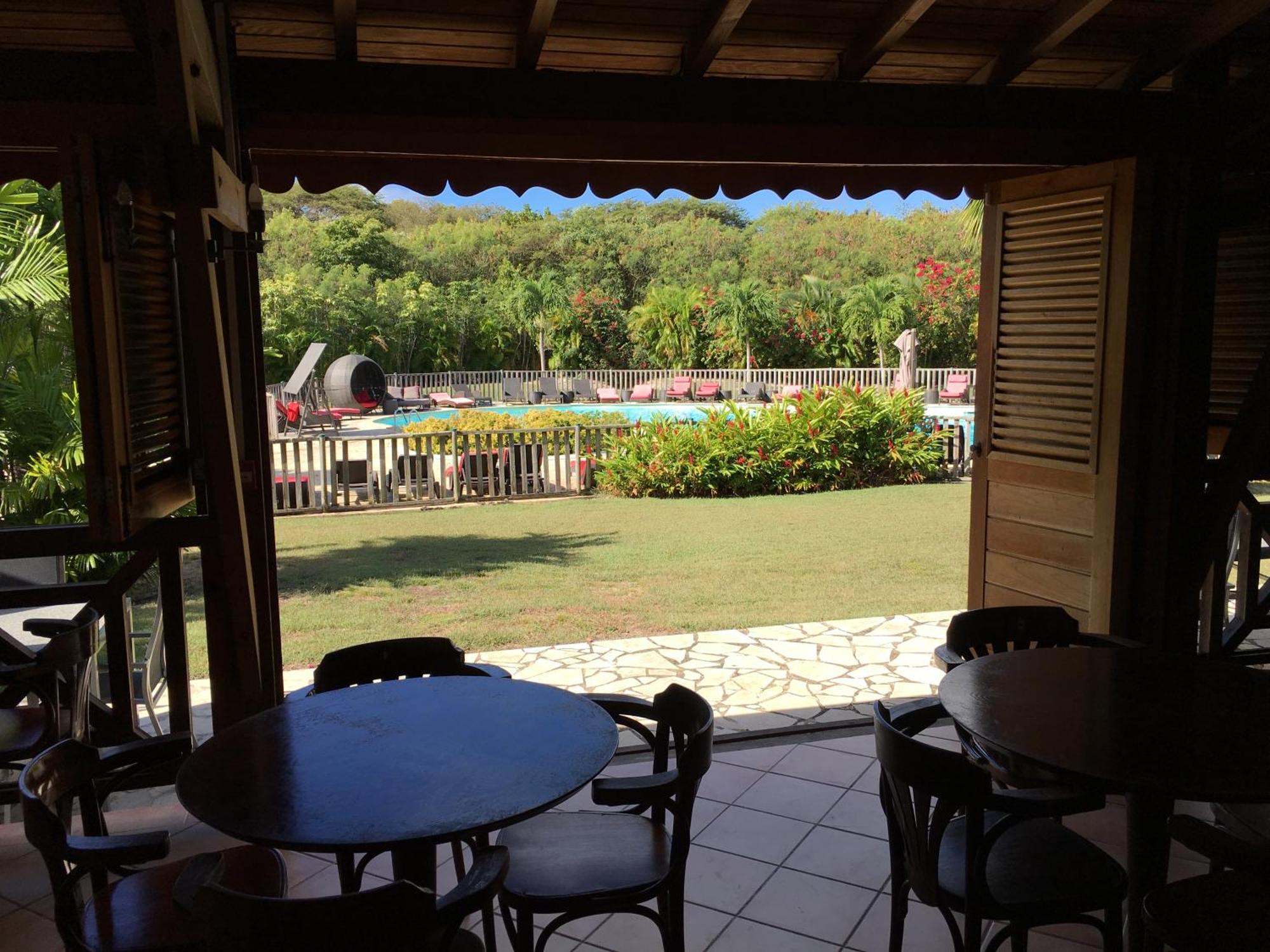 Residence Le Vallon Guadeloupe Parc Piscine Appartements & Studios & Services Hoteliers A La Carte サン・フランソワ エクステリア 写真